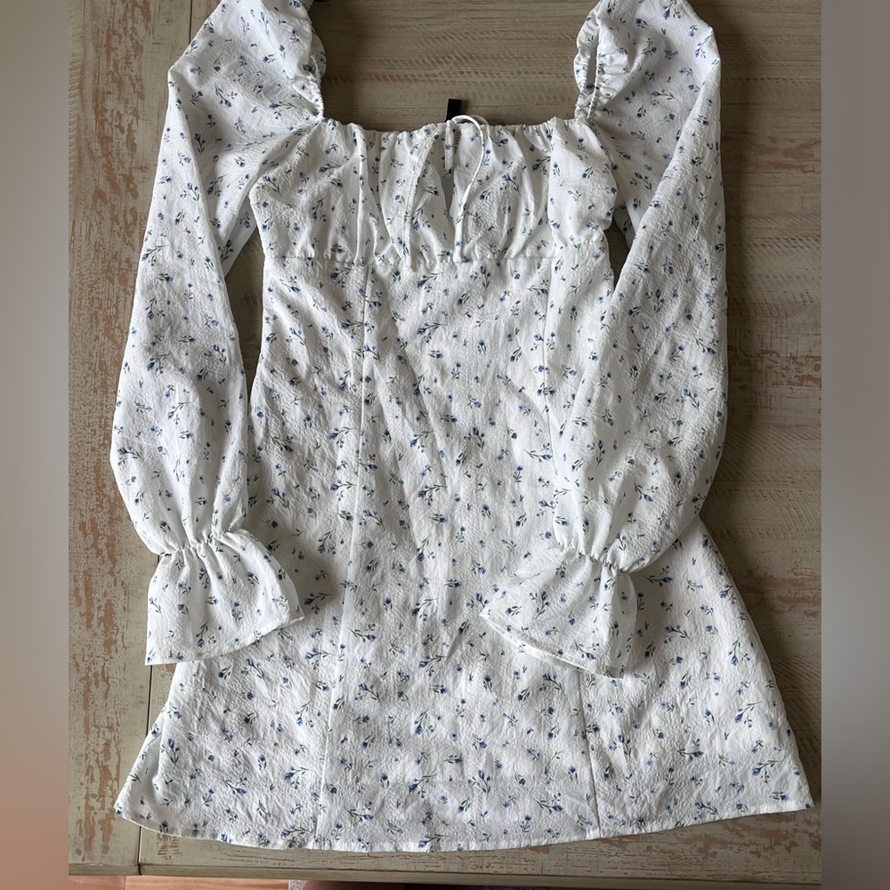 White and floral long sleeve mini dress